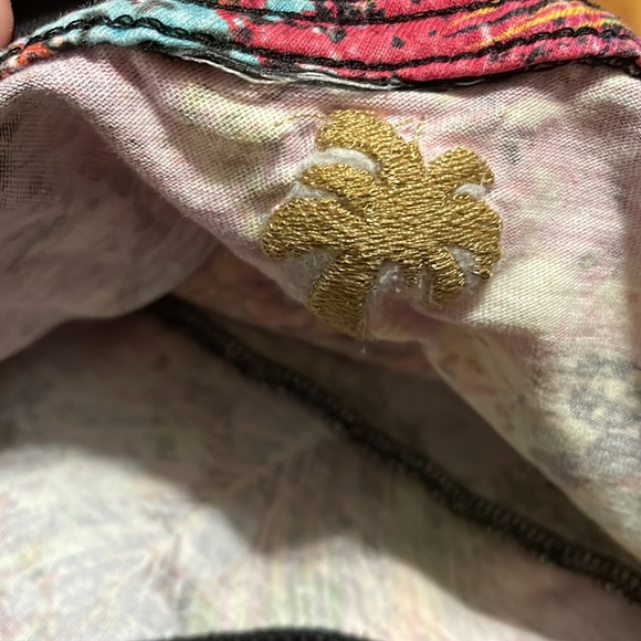 GUC Nike Tshirt Size Medium - Picture 4 of 4